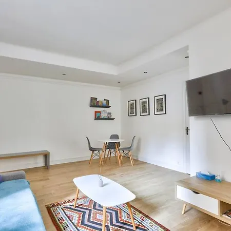 Apartament Renovated Modern 1 Bedroom Porte Maillot