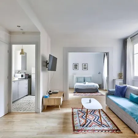 Apartament Renovated Modern 1 Bedroom Porte Maillot Paryż